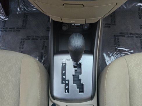 Used 2010 Hyundai Elantra GLS image 26