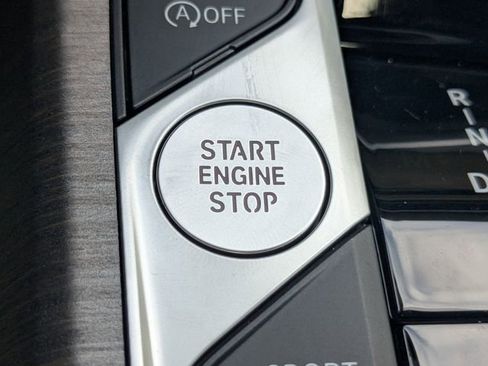 New 2026 BMW 330i Sedan w/ Convenience Package image 31