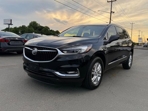Used 2020 Buick Enclave Essence w/ Sound and Sites Package AWD/4WD image 3