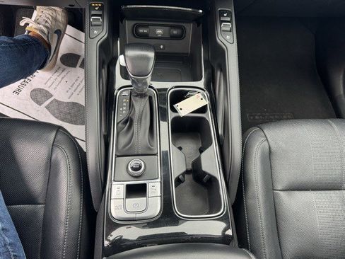 Used 2022 Kia Telluride EX image 25