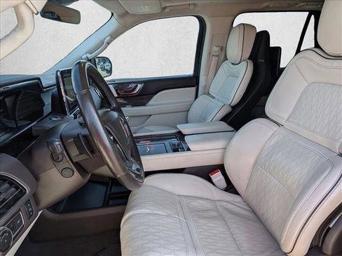 Used 2020 Lincoln Navigator Black Label image 11