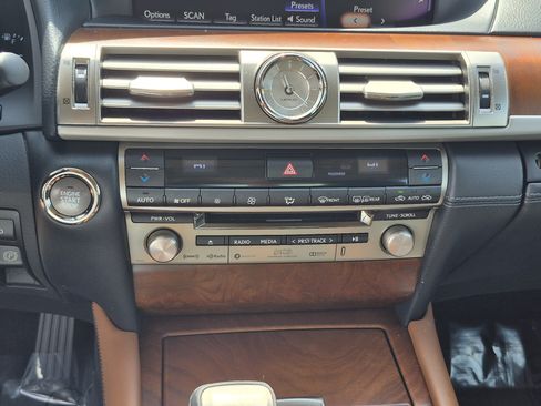 Used 2016 Lexus LS 460 L AWD/4WD image 30