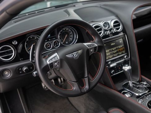Used 2018 Bentley Flying Spur S V8 AWD/4WD image 23