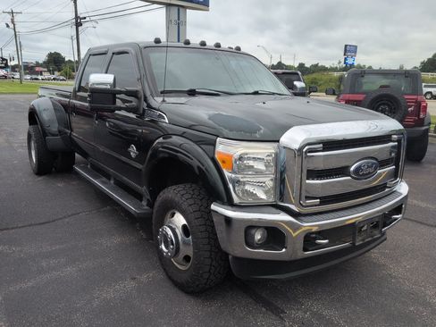 Used 2016 Ford F350 Lariat w/ Lariat Ultimate Package AWD/4WD image 2