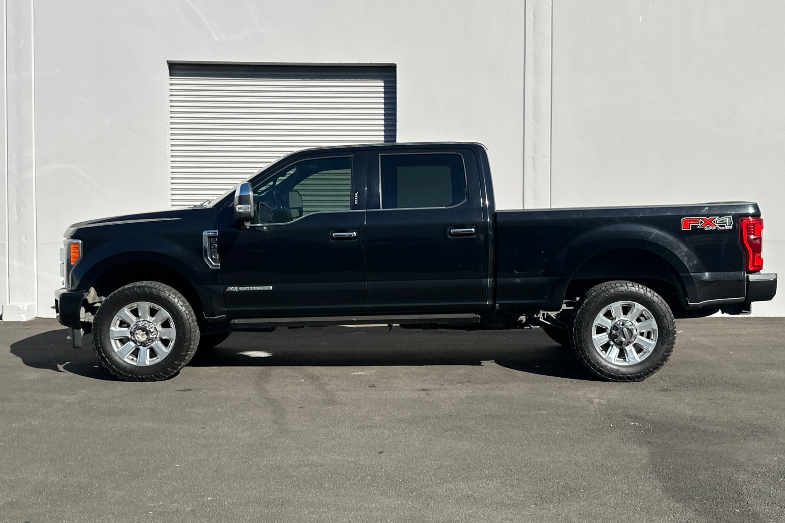 Used 2019 Ford F250 Platinum w/ Platinum Ultimate Package AWD/4WD image 7