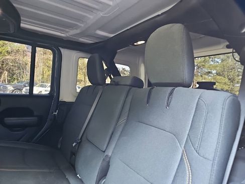 Used 2024 Jeep Wrangler Unlimited w/ Convenience Group AWD/4WD image 13