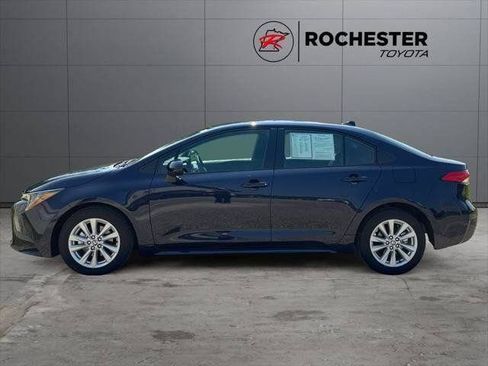 Used 2025 Toyota Corolla LE w/ LE Premium Package FWD image 92