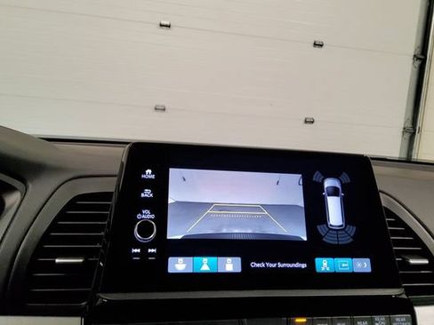 Used 2025 Honda Odyssey Touring image 39