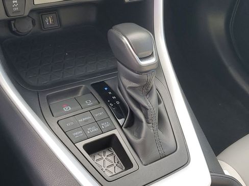 Used 2024 Toyota RAV4 XLE Premium image 15