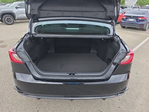 New 2026 Toyota Camry Hybrid image 12