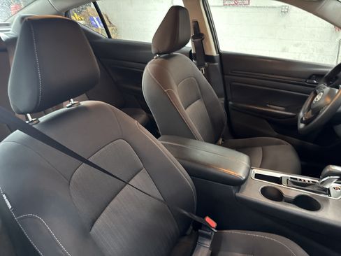 Used 2024 Nissan Altima 2.5 S FWD image 34