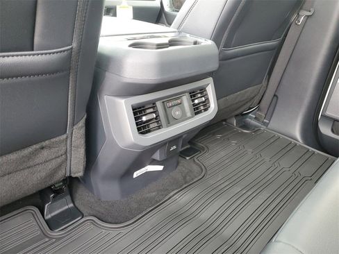 New 2026 Ford F350 Lariat w/ Lariat Ultimate Package image 45