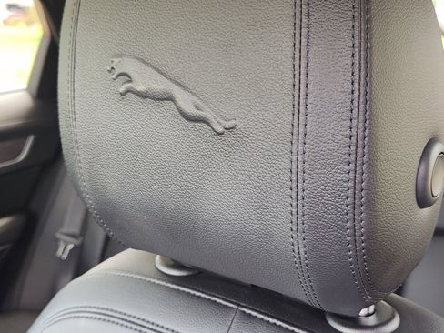 Used 2023 Jaguar F-PACE S AWD/4WD image 18