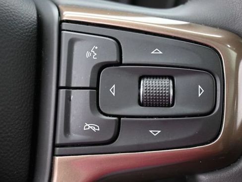 Used 2023 Chevrolet Tahoe High Country AWD/4WD image 16