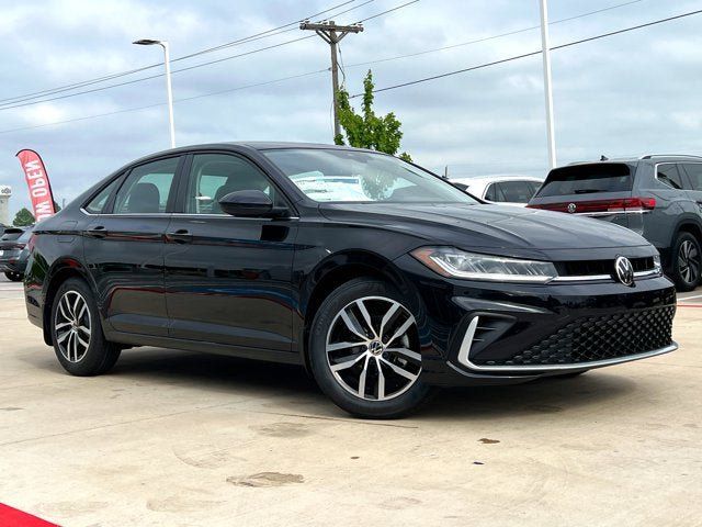 New 2025 Volkswagen Jetta SE FWD image 5
