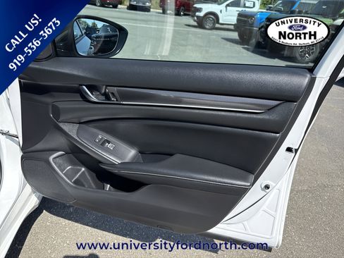 Used 2022 Honda Accord Sport image 35