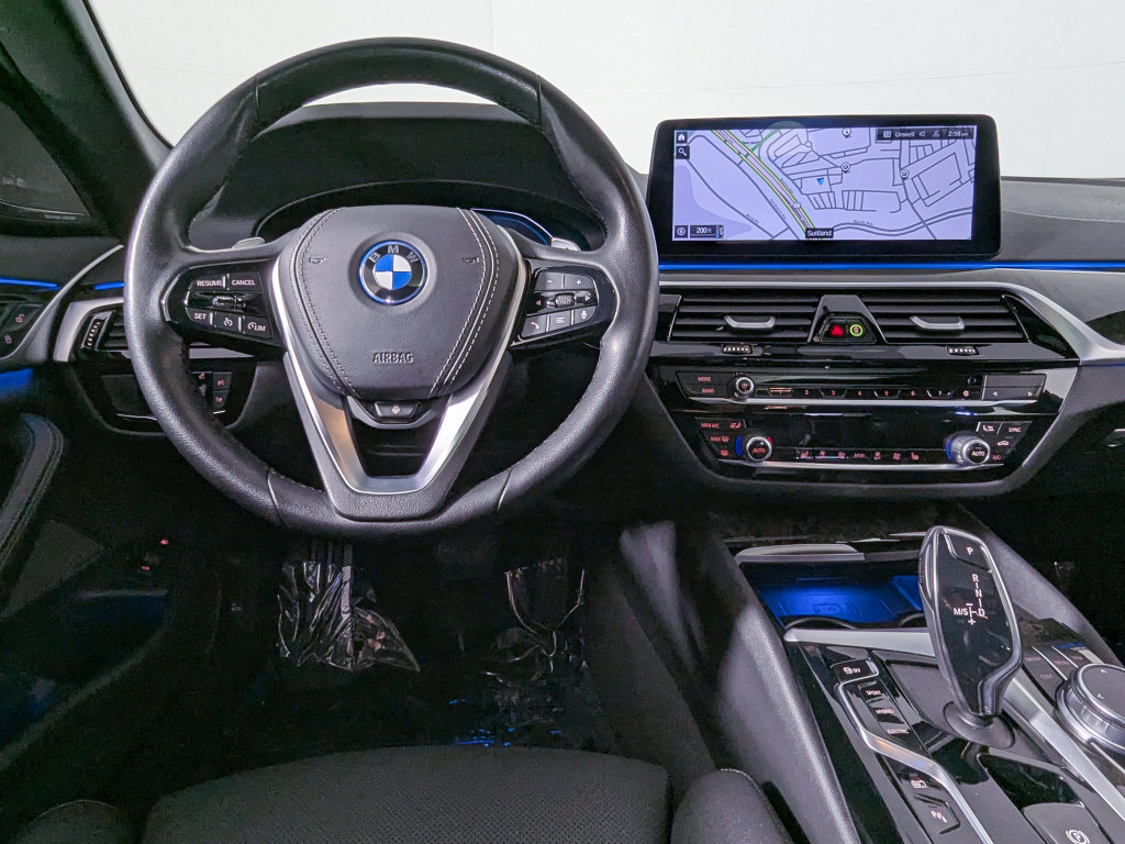 Certified 2023 BMW 530e xDrive w/ Premium Package AWD/4WD image 24