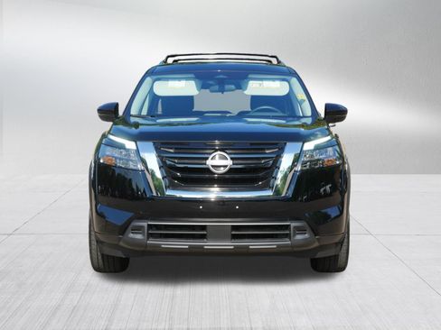 Certified 2025 Nissan Pathfinder SV w/ SV Premium Package AWD/4WD image 2