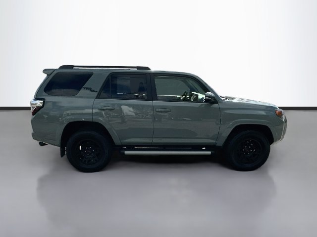 Used 2023 Toyota 4Runner TRD Off-Road Premium w/ Off Road Premium Plus Package AWD/4WD image 4
