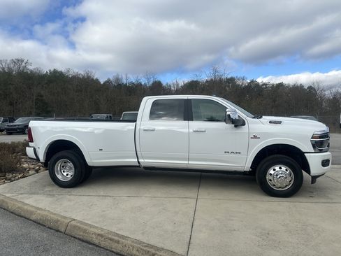 New 2026 RAM 3500 Longhorn image 6