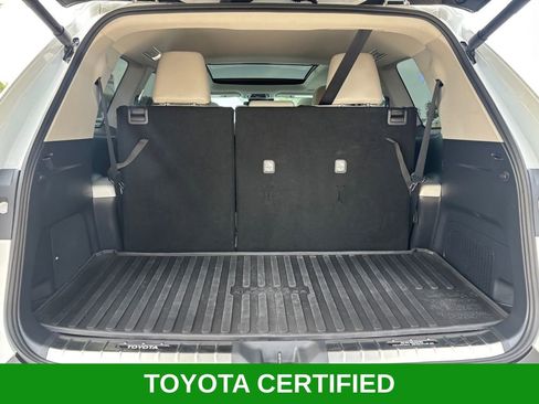 Used 2025 Toyota Grand Highlander FWD image 29