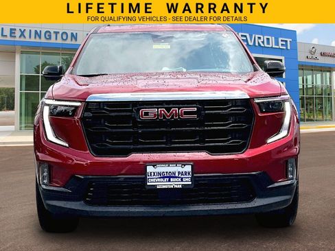 Used 2025 GMC Acadia Elevation w/ Elevation Premium Package AWD/4WD image 3