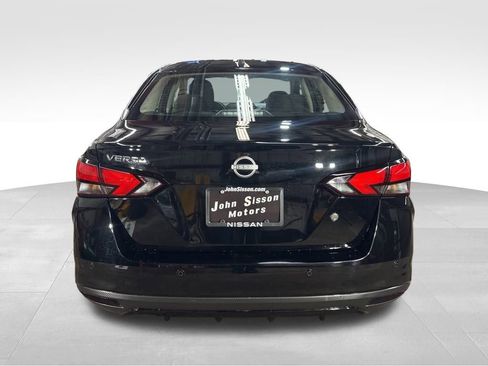 Certified 2025 Nissan Versa S w/ Trunk Package image 4