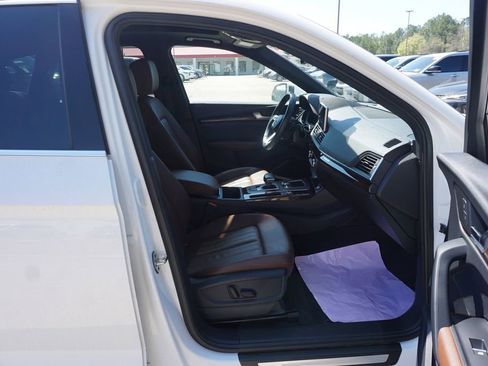 Used 2018 Audi Q5 2.0T Premium Plus w/ Premium Plus Package image 15