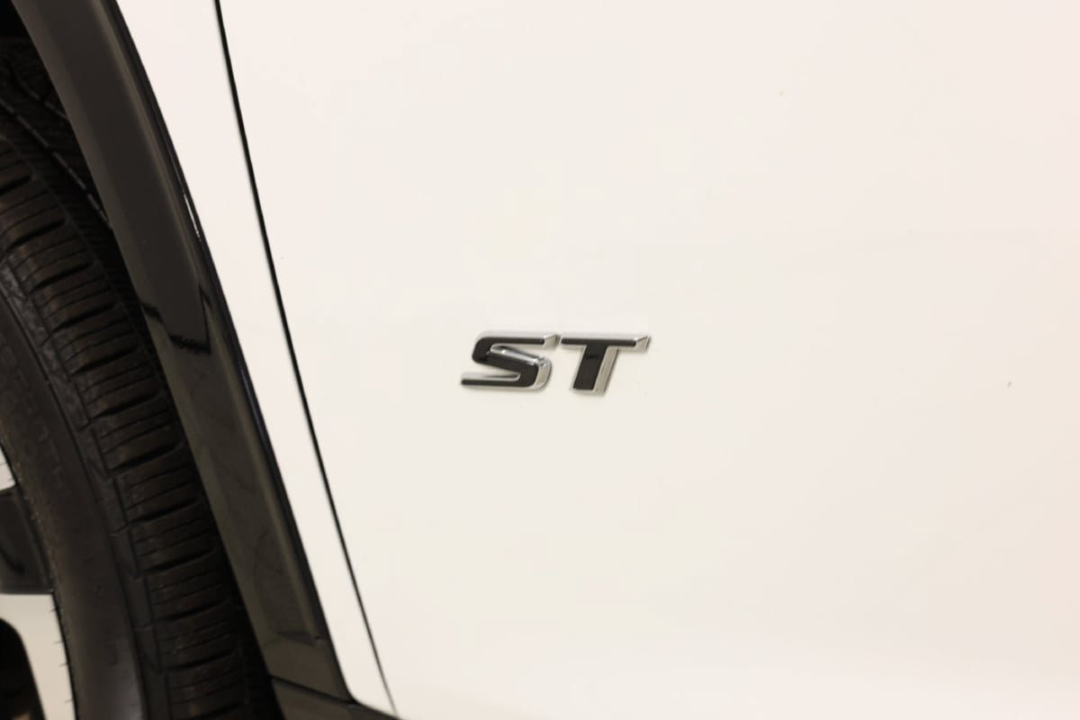Used 2026 Buick Enclave Sport Touring AWD/4WD image 16