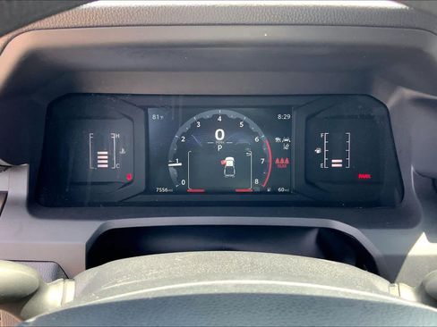 Used 2025 Toyota Tacoma SR5 AWD/4WD image 25