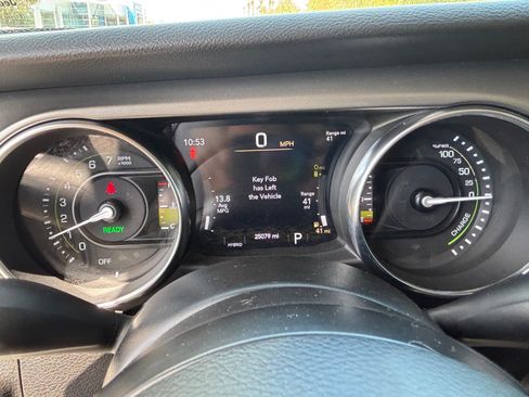 Used 2023 Jeep Wrangler Unlimited w/ 8.4" Radio Group AWD/4WD image 13