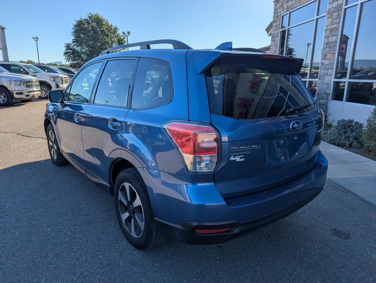 Used 2017 Subaru Forester 2.5i Premium w/ All-Weather Package AWD/4WD image 3