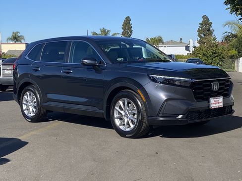 Used 2026 Honda CR-V EX image 2