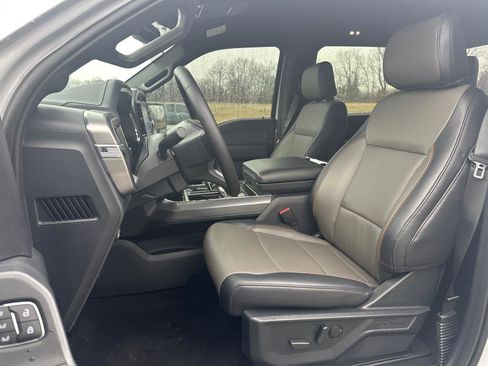 Used 2025 Ford F150 Lariat w/ Equipment Group 501A Mid image 3