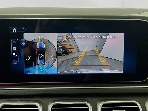 New 2025 Mercedes-Benz GLS 450 4MATIC image 17