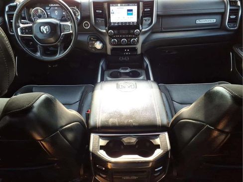 Used 2024 RAM 1500 Laramie AWD/4WD image 10