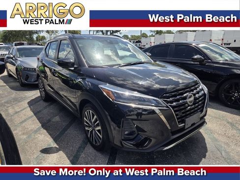 Used 2024 Nissan Kicks SR FWD image 1