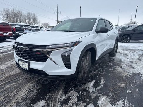 New 2026 Chevrolet Trax RS w/ Driver Confidence Package image 7