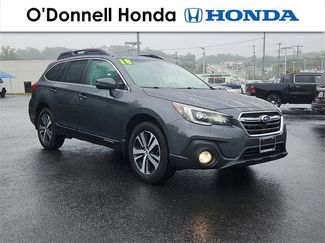 Used 2018 Subaru Outback 2.5i Limited image 1