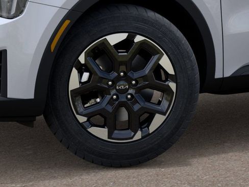 New 2026 Kia Sorento S image 5