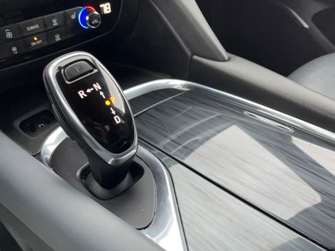 Used 2019 Buick Enclave Essence image 31