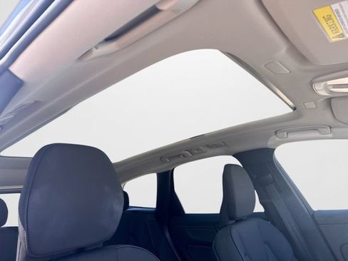 Certified 2026 Volvo XC60 B5 Plus AWD/4WD image 19