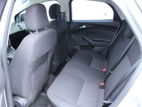 Used 2017 Ford Focus SEL image 11