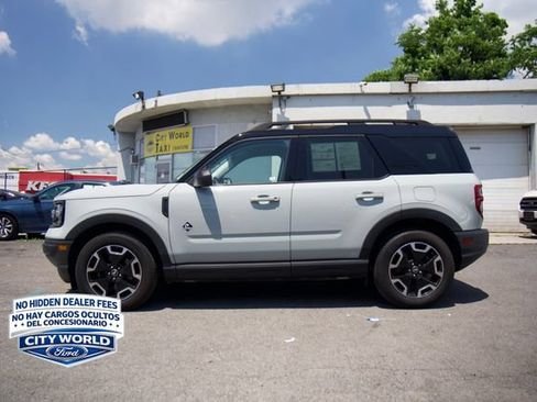 Certified 2022 Ford Bronco Sport Outer Banks w/ Tech Package AWD/4WD image 5