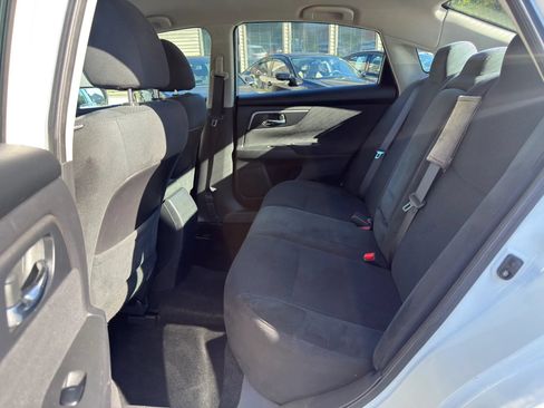 Used 2015 Nissan Altima 2.5 S w/ Sport Value Package FWD image 17