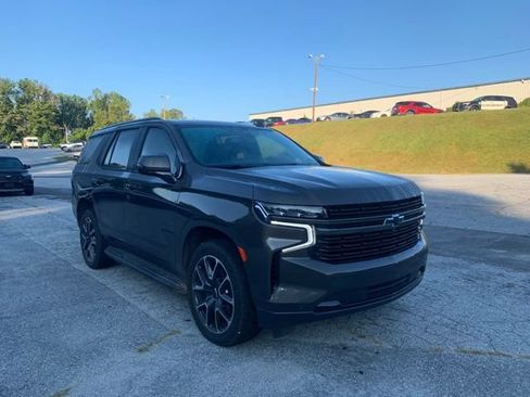 Used 2021 Chevrolet Tahoe RST w/ Luxury Package AWD/4WD image 2