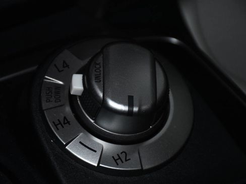 Used 2022 Toyota 4Runner SR5 Premium w/ Moonroof Package image 39