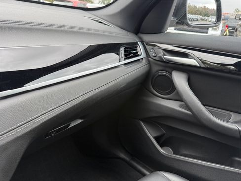 Used 2022 BMW X1 sDrive28i image 25