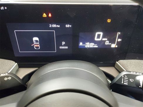 Used 2025 Nissan Kicks SV image 16