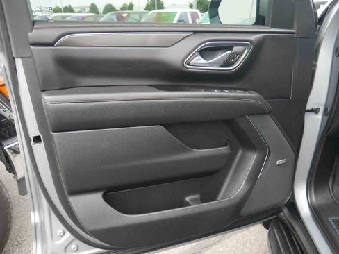 Used 2024 GMC Yukon XL AT4 w/ Technology Package AWD/4WD image 27